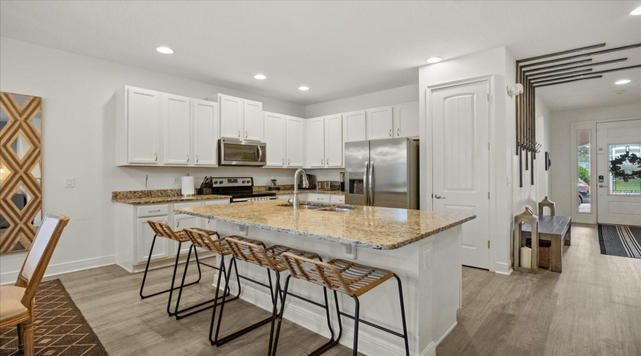 KISSIMMEE, Florida 34747, 8 Bedrooms Bedrooms, ,6 BathroomsBathrooms,Residential,For Sale,BURMA,0,MFRO6355750