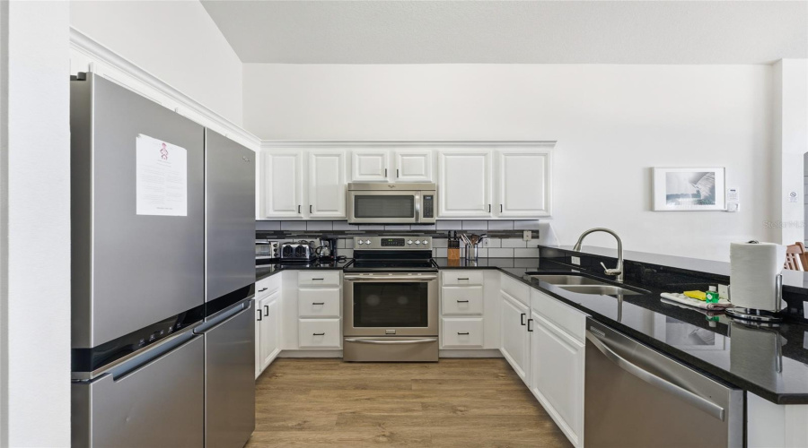 DAVENPORT, Florida 33896, 4 Bedrooms Bedrooms, ,3 BathroomsBathrooms,Residential,For Sale,KILDRUMMY,0,MFRS5137809