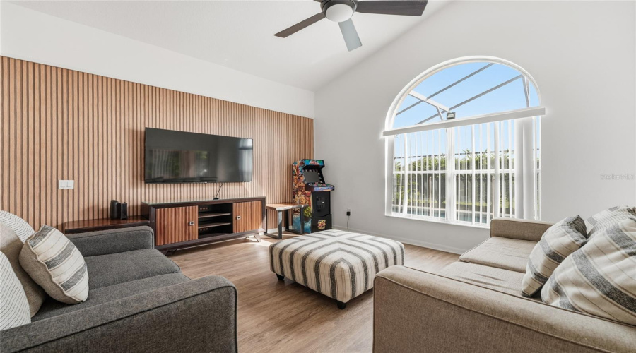 DAVENPORT, Florida 33896, 4 Bedrooms Bedrooms, ,3 BathroomsBathrooms,Residential,For Sale,KILDRUMMY,0,MFRS5137809