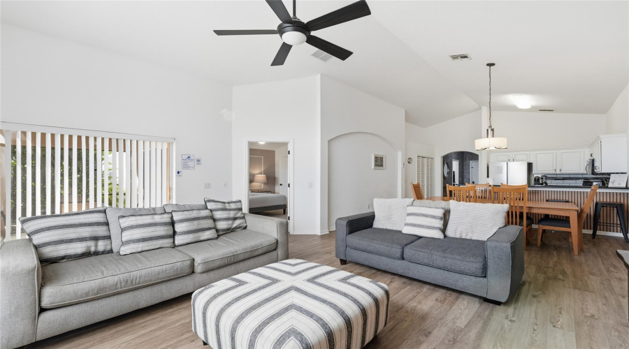 DAVENPORT, Florida 33896, 4 Bedrooms Bedrooms, ,3 BathroomsBathrooms,Residential,For Sale,KILDRUMMY,0,MFRS5137809