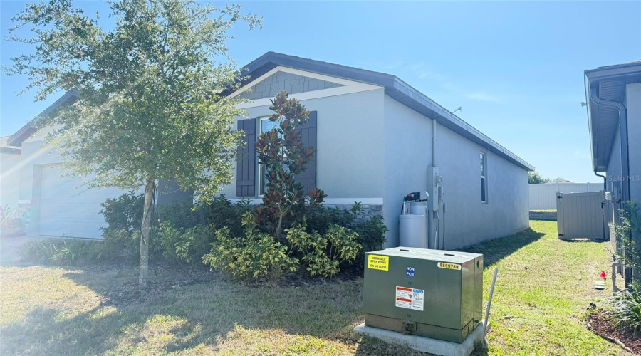 DAVENPORT, Florida 33837, 4 Bedrooms Bedrooms, ,2 BathroomsBathrooms,Residential,For Sale,IRISH ELK,0,MFRV4945651