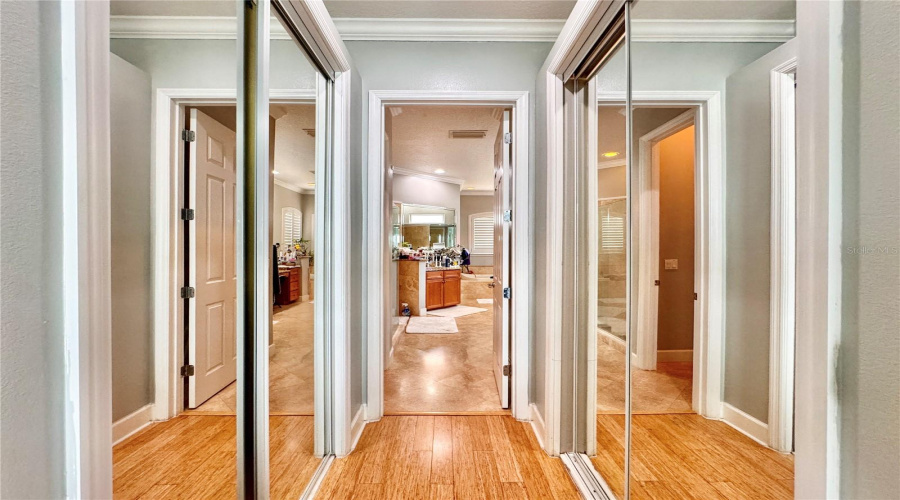 ORLANDO, Florida 32836, 5 Bedrooms Bedrooms, ,4 BathroomsBathrooms,Residential,For Sale,SAINT MARINO,0,MFRO6309292