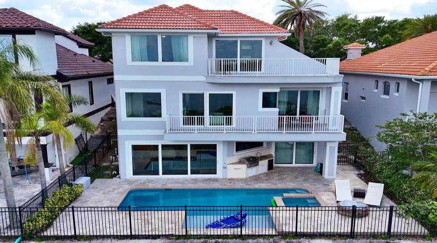 ORLANDO, Florida 32836, 5 Bedrooms Bedrooms, ,4 BathroomsBathrooms,Residential,For Sale,SAINT MARINO,0,MFRO6309292