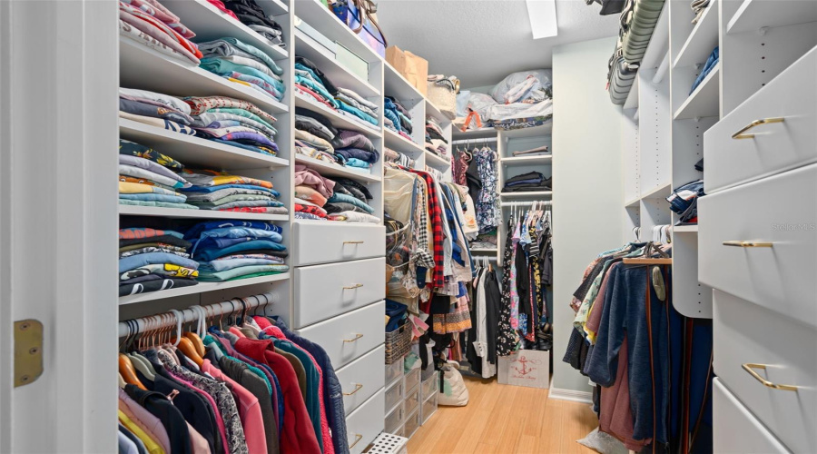 KISSIMMEE, Florida 34747, 3 Bedrooms Bedrooms, ,2 BathroomsBathrooms,Residential,For Sale,GREENLAWN,0,MFRA4671014