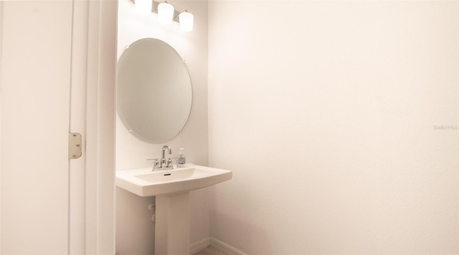 KISSIMMEE, Florida 34746, 3 Bedrooms Bedrooms, ,2 BathroomsBathrooms,Residential,For Sale,DAVENPORT CREEK,0,MFRS5136434