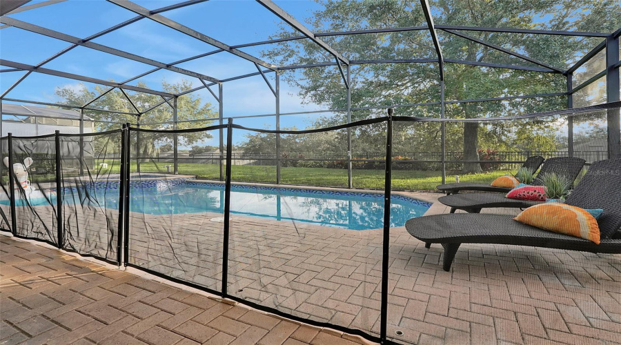 Pool with child security fence