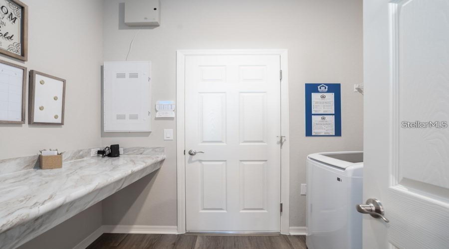 DAVENPORT, Florida 33837, 4 Bedrooms Bedrooms, ,2 BathroomsBathrooms,Residential,For Sale,FLEUR,0,MFRL4955241