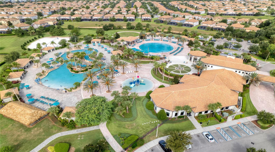 DAVENPORT, Florida 33896, 6 Bedrooms Bedrooms, ,6 BathroomsBathrooms,Residential,For Sale,WEXFORD,0,MFRTB8373509