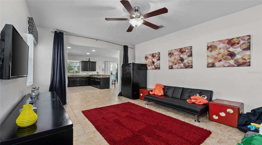 DAVENPORT, Florida 33896, 6 Bedrooms Bedrooms, ,6 BathroomsBathrooms,Residential,For Sale,WEXFORD,0,MFRTB8373509