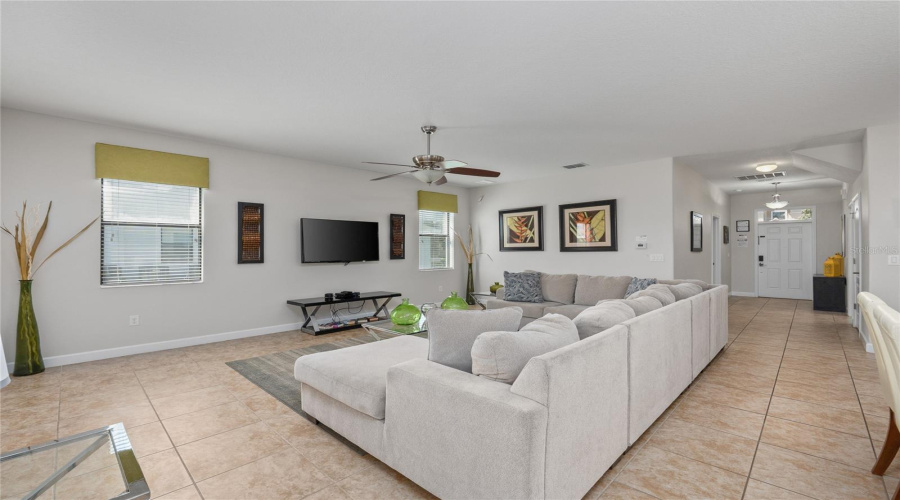 DAVENPORT, Florida 33896, 6 Bedrooms Bedrooms, ,6 BathroomsBathrooms,Residential,For Sale,WEXFORD,0,MFRTB8373509