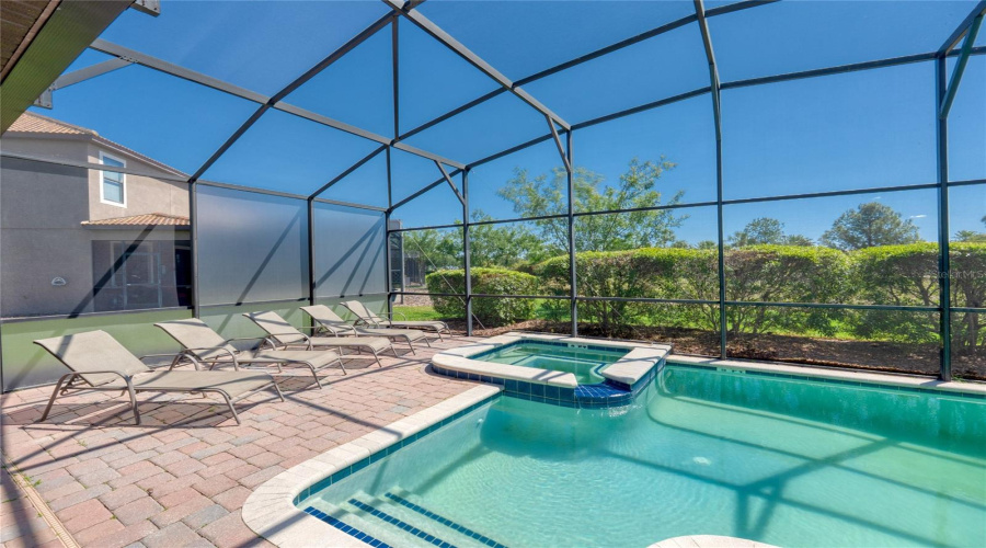 DAVENPORT, Florida 33896, 6 Bedrooms Bedrooms, ,6 BathroomsBathrooms,Residential,For Sale,WEXFORD,0,MFRTB8373509