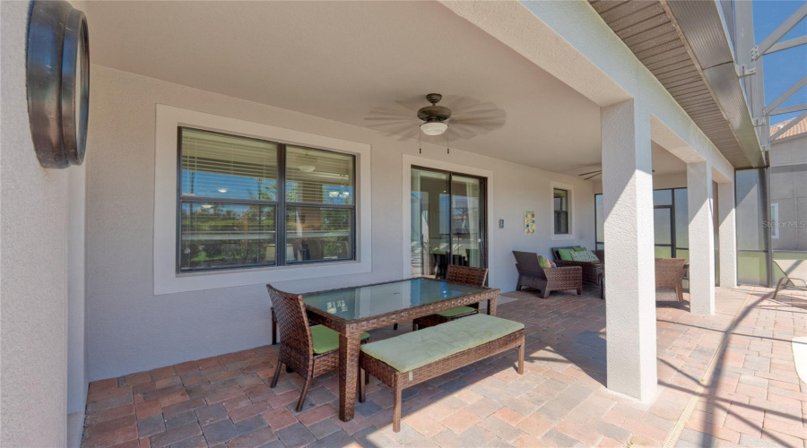 DAVENPORT, Florida 33896, 6 Bedrooms Bedrooms, ,6 BathroomsBathrooms,Residential,For Sale,WEXFORD,0,MFRTB8373509