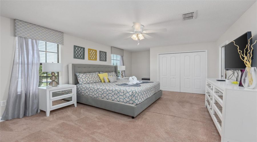 DAVENPORT, Florida 33896, 6 Bedrooms Bedrooms, ,6 BathroomsBathrooms,Residential,For Sale,WEXFORD,0,MFRTB8373509