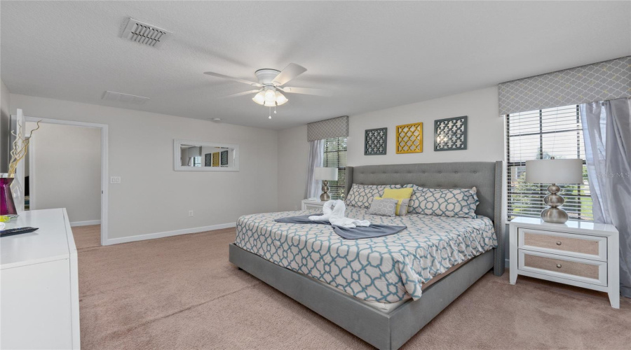 DAVENPORT, Florida 33896, 6 Bedrooms Bedrooms, ,6 BathroomsBathrooms,Residential,For Sale,WEXFORD,0,MFRTB8373509