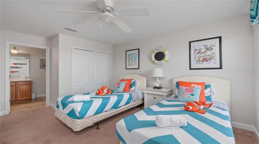 DAVENPORT, Florida 33896, 6 Bedrooms Bedrooms, ,6 BathroomsBathrooms,Residential,For Sale,WEXFORD,0,MFRTB8373509