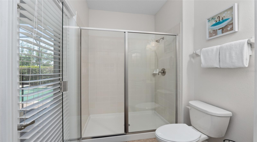 DAVENPORT, Florida 33896, 6 Bedrooms Bedrooms, ,6 BathroomsBathrooms,Residential,For Sale,WEXFORD,0,MFRTB8373509