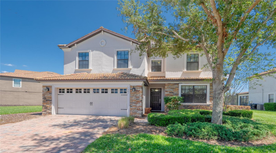 DAVENPORT, Florida 33896, 6 Bedrooms Bedrooms, ,6 BathroomsBathrooms,Residential,For Sale,WEXFORD,0,MFRTB8373509