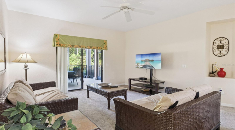 KISSIMMEE, Florida 34747, 2 Bedrooms Bedrooms, ,2 BathroomsBathrooms,Residential,For Sale,TREASURE TROVE,0,MFRO6357747