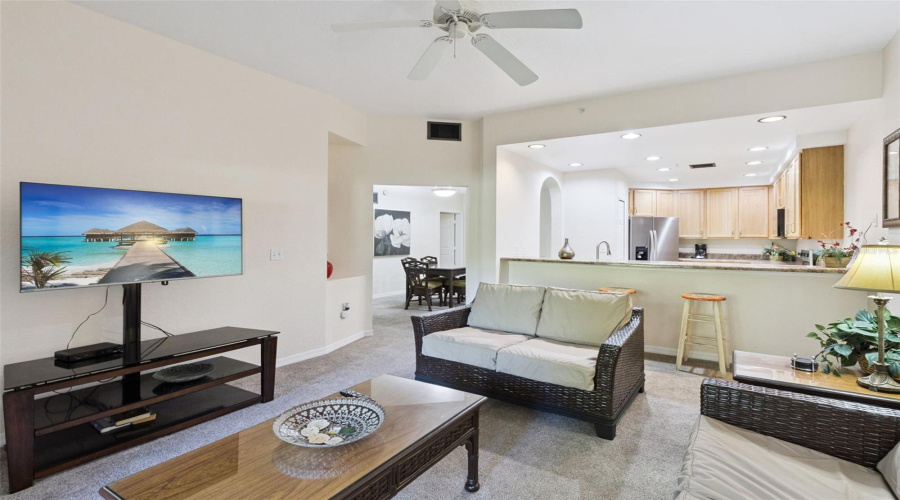 KISSIMMEE, Florida 34747, 2 Bedrooms Bedrooms, ,2 BathroomsBathrooms,Residential,For Sale,TREASURE TROVE,0,MFRO6357747