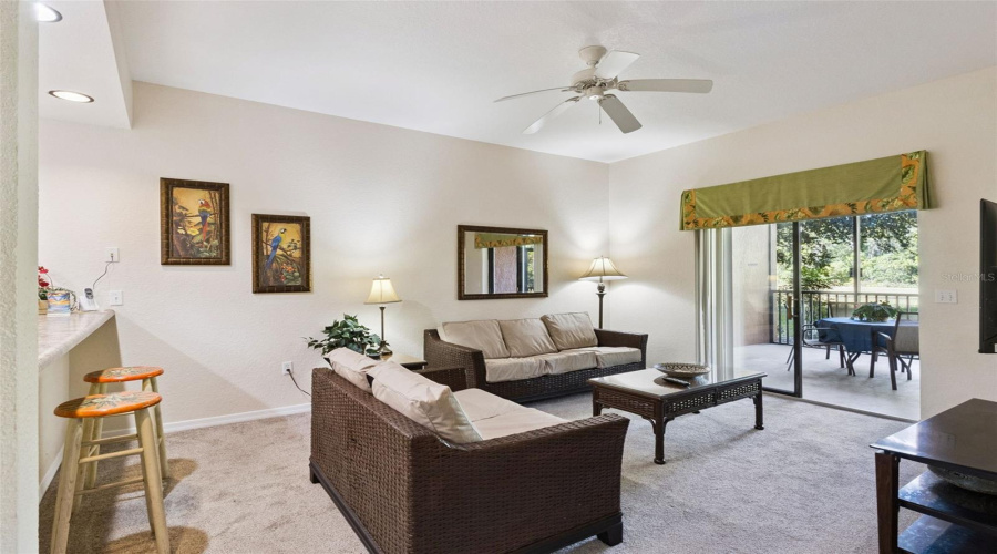 KISSIMMEE, Florida 34747, 2 Bedrooms Bedrooms, ,2 BathroomsBathrooms,Residential,For Sale,TREASURE TROVE,0,MFRO6357747