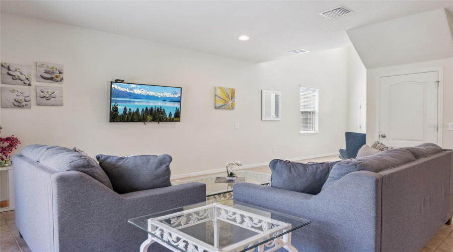 KISSIMMEE, Florida 34747, 5 Bedrooms Bedrooms, ,4 BathroomsBathrooms,Residential,For Sale,NICE,0,MFRO6357334