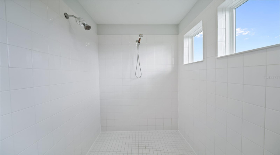 DAVENPORT, Florida 33896, 4 Bedrooms Bedrooms, ,2 BathroomsBathrooms,Residential,For Sale,ABERDEEN,0,MFRL4956781