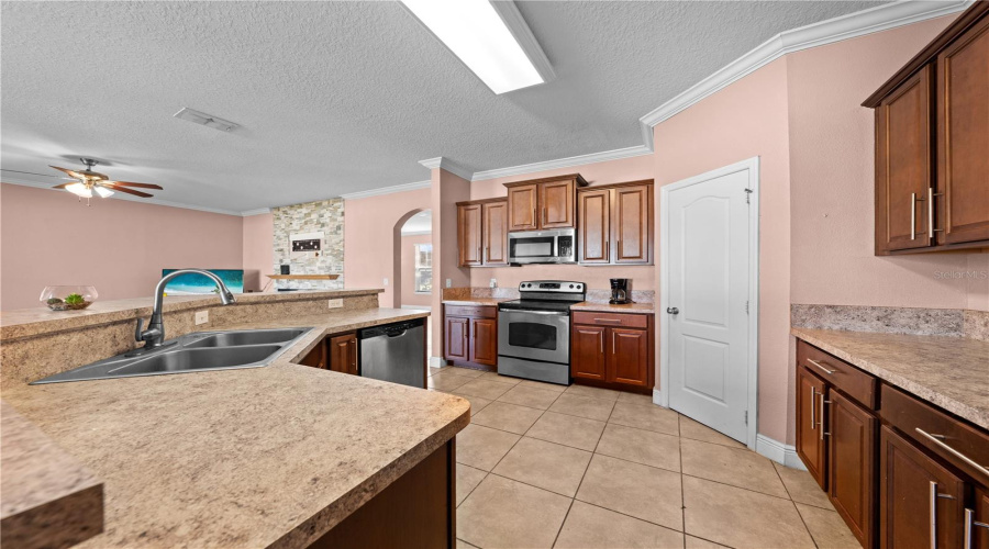 KISSIMMEE, Florida 34746, 4 Bedrooms Bedrooms, ,2 BathroomsBathrooms,Residential,For Sale,OLIVIA BREEZE,0,MFRS5137856