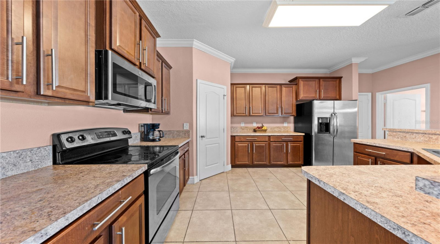 KISSIMMEE, Florida 34746, 4 Bedrooms Bedrooms, ,2 BathroomsBathrooms,Residential,For Sale,OLIVIA BREEZE,0,MFRS5137856