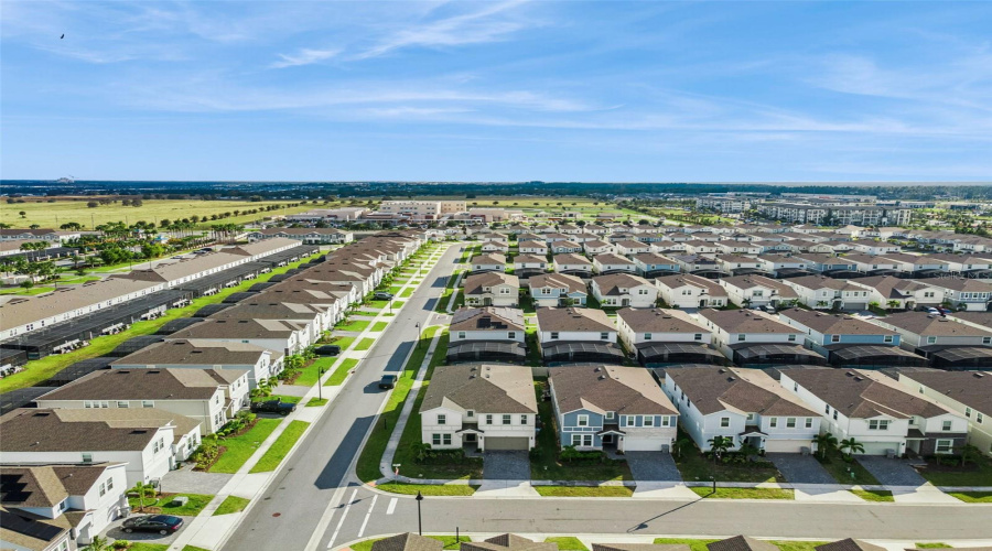 DAVENPORT, Florida 33897, 10 Bedrooms Bedrooms, ,8 BathroomsBathrooms,Residential,For Sale,LILY,0,MFRO6357671