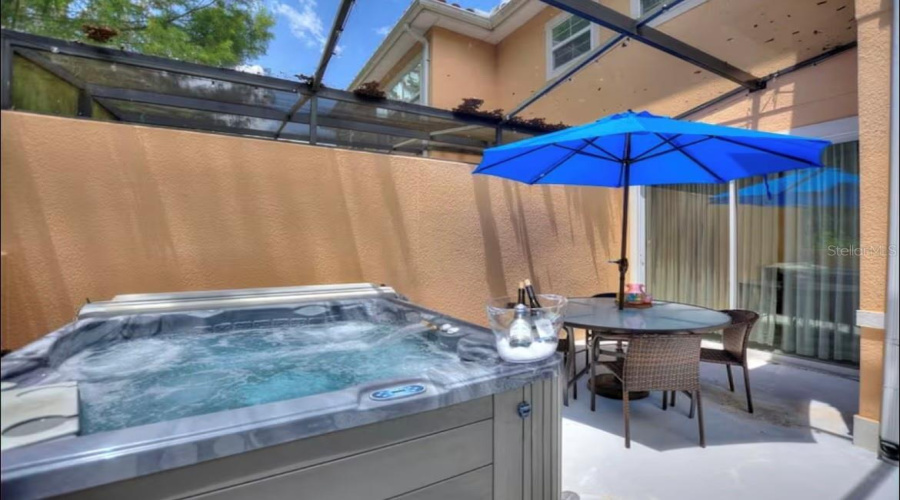 KISSIMMEE, Florida 34746, 2 Bedrooms Bedrooms, ,2 BathroomsBathrooms,Residential,For Sale,OLGA,0,MFRO6358286