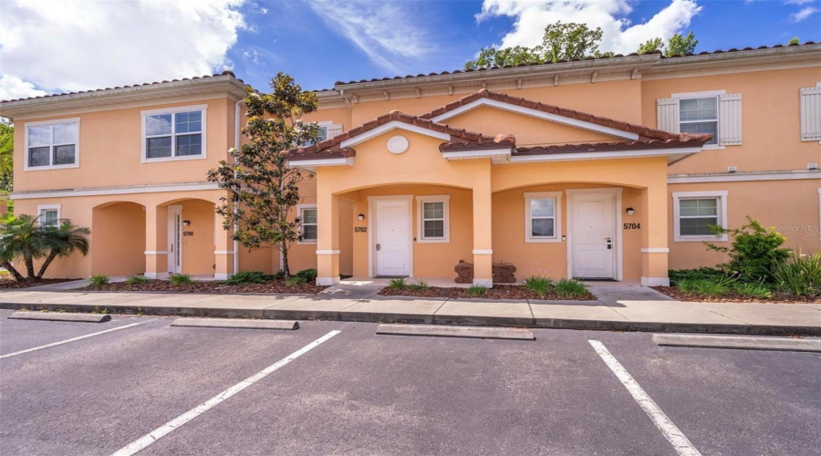 KISSIMMEE, Florida 34746, 2 Bedrooms Bedrooms, ,2 BathroomsBathrooms,Residential,For Sale,OLGA,0,MFRO6358286