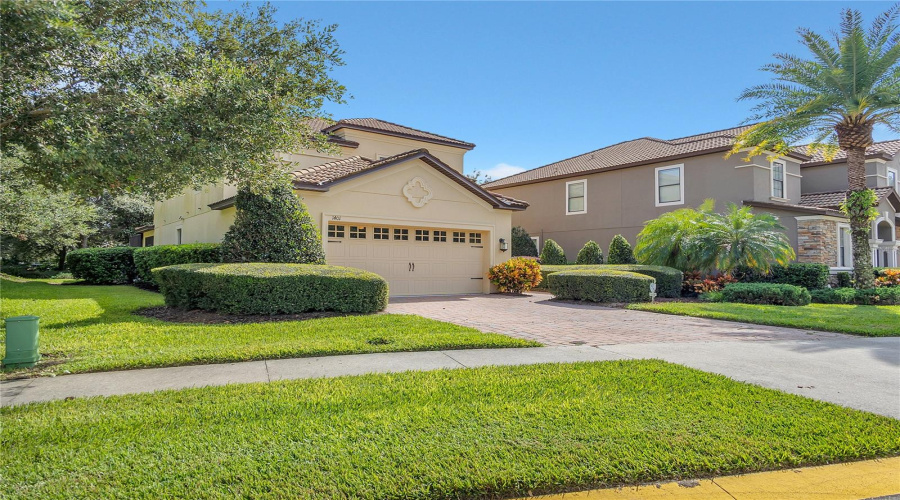 DAVENPORT, Florida 33896, 5 Bedrooms Bedrooms, ,4 BathroomsBathrooms,Residential,For Sale,MOON VALLEY,0,MFRO6357585