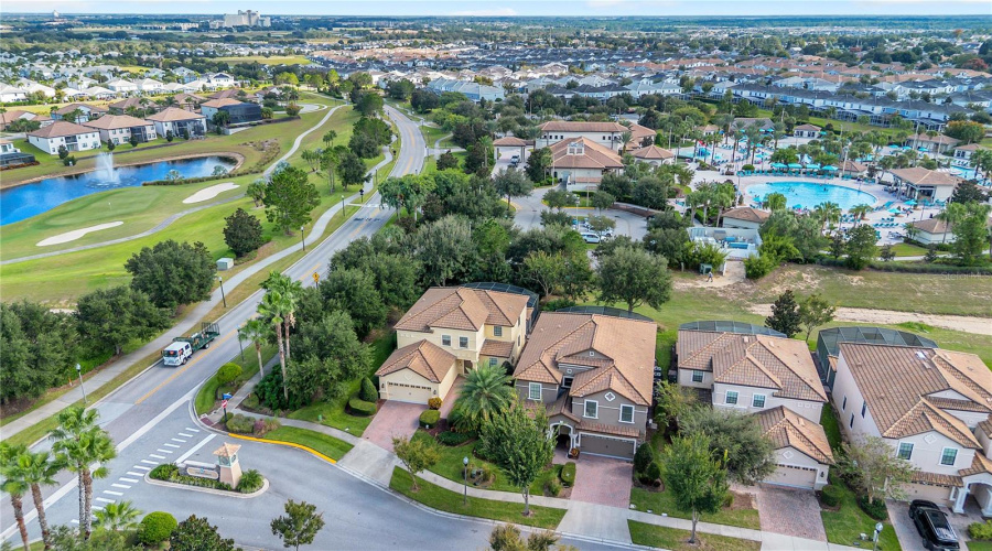 DAVENPORT, Florida 33896, 5 Bedrooms Bedrooms, ,4 BathroomsBathrooms,Residential,For Sale,MOON VALLEY,0,MFRO6357585