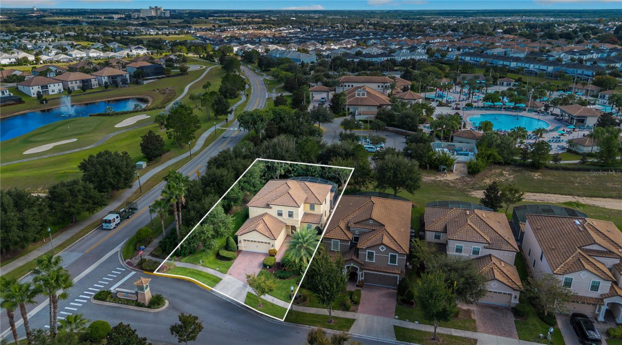 DAVENPORT, Florida 33896, 5 Bedrooms Bedrooms, ,4 BathroomsBathrooms,Residential,For Sale,MOON VALLEY,0,MFRO6357585