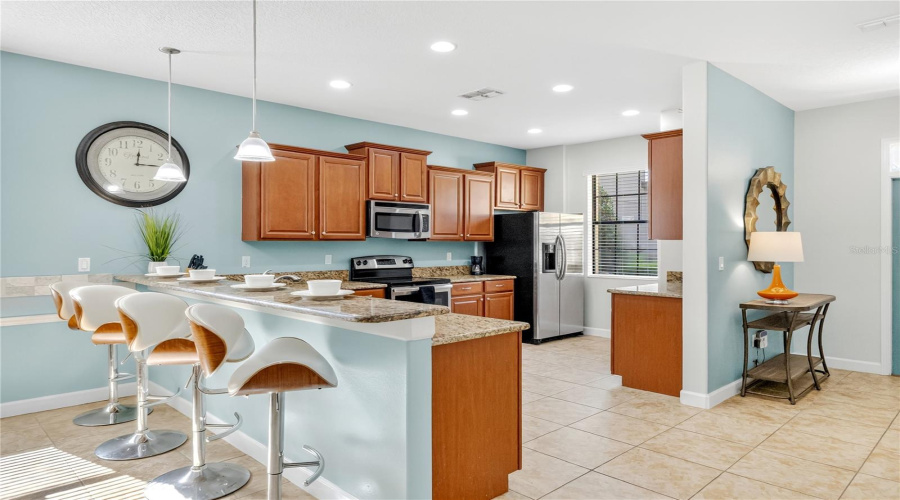 DAVENPORT, Florida 33896, 5 Bedrooms Bedrooms, ,4 BathroomsBathrooms,Residential,For Sale,MOON VALLEY,0,MFRO6357585