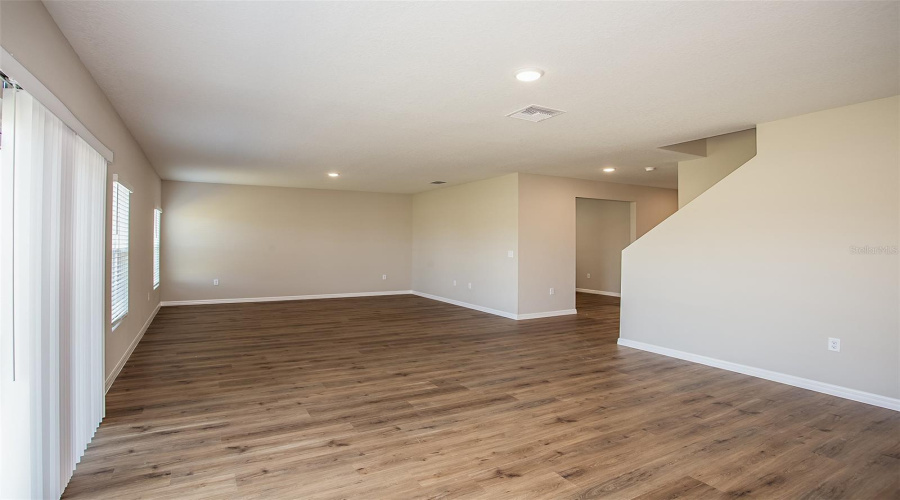 DAVENPORT, Florida 33837, 5 Bedrooms Bedrooms, ,3 BathroomsBathrooms,Residential,For Sale,RIVER BEACON,0,MFRTB8445548