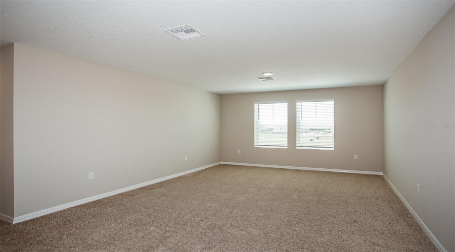 DAVENPORT, Florida 33837, 5 Bedrooms Bedrooms, ,3 BathroomsBathrooms,Residential,For Sale,RIVER BEACON,0,MFRTB8445548