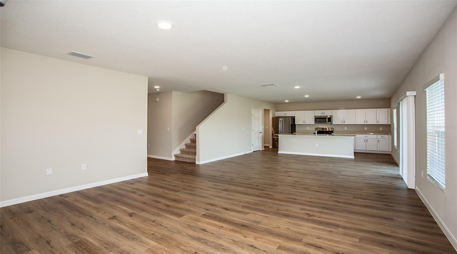 DAVENPORT, Florida 33837, 5 Bedrooms Bedrooms, ,3 BathroomsBathrooms,Residential,For Sale,RIVER BEACON,0,MFRTB8445548