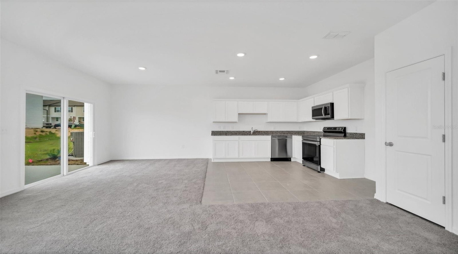 DAVENPORT, Florida 33837, 3 Bedrooms Bedrooms, ,2 BathroomsBathrooms,Residential,For Sale,MANDOVI,0,MFRO6255837