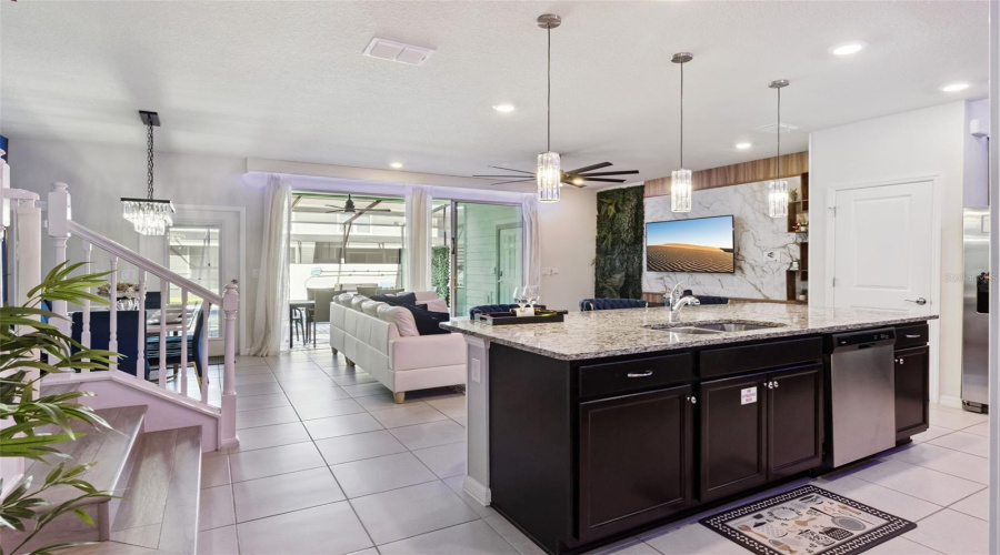 DAVENPORT, Florida 33897, 5 Bedrooms Bedrooms, ,4 BathroomsBathrooms,Residential,For Sale,LANA,0,MFRO6357667