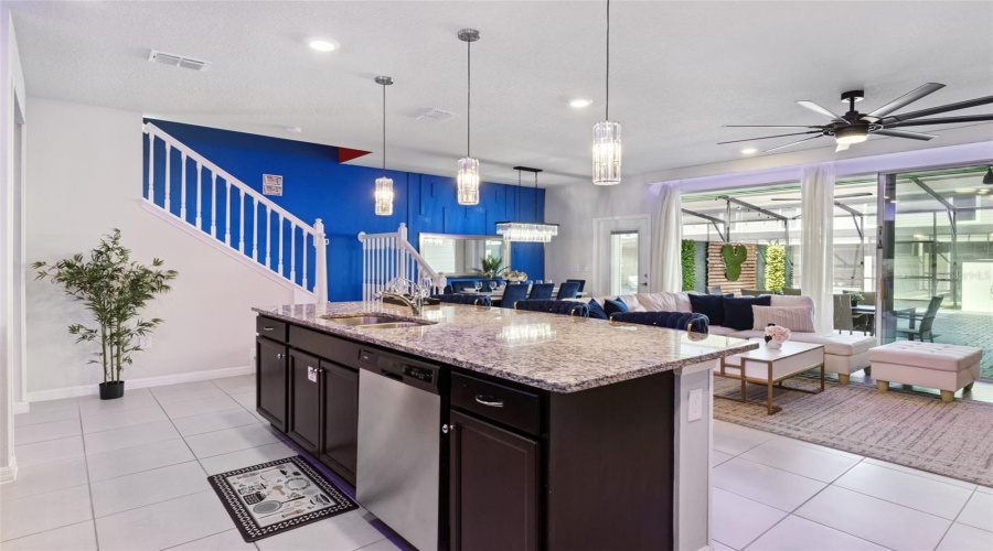 DAVENPORT, Florida 33897, 5 Bedrooms Bedrooms, ,4 BathroomsBathrooms,Residential,For Sale,LANA,0,MFRO6357667