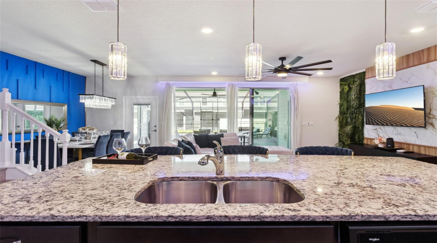 DAVENPORT, Florida 33897, 5 Bedrooms Bedrooms, ,4 BathroomsBathrooms,Residential,For Sale,LANA,0,MFRO6357667