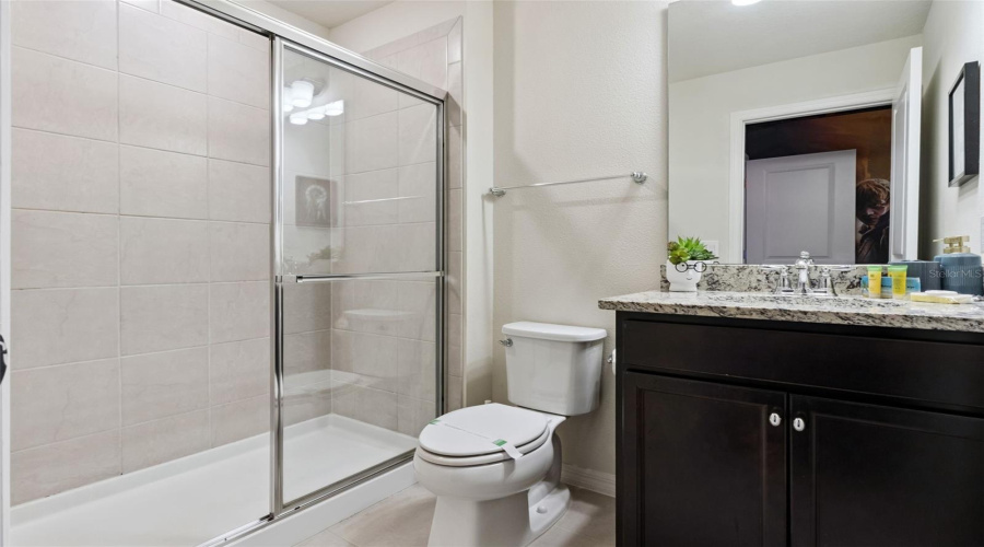 DAVENPORT, Florida 33897, 5 Bedrooms Bedrooms, ,4 BathroomsBathrooms,Residential,For Sale,LANA,0,MFRO6357667