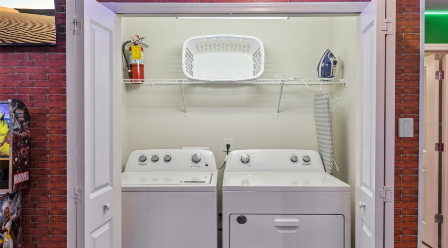 DAVENPORT, Florida 33897, 5 Bedrooms Bedrooms, ,4 BathroomsBathrooms,Residential,For Sale,LANA,0,MFRO6357667