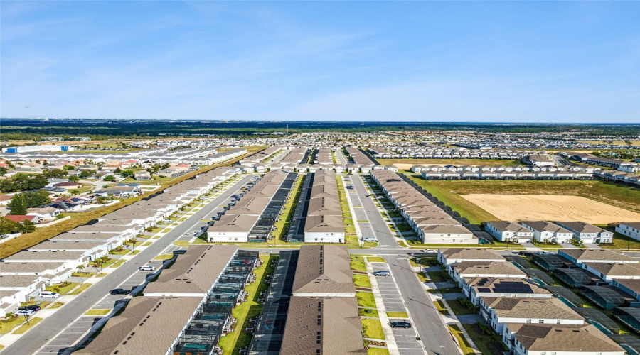 DAVENPORT, Florida 33897, 5 Bedrooms Bedrooms, ,4 BathroomsBathrooms,Residential,For Sale,LANA,0,MFRO6357667