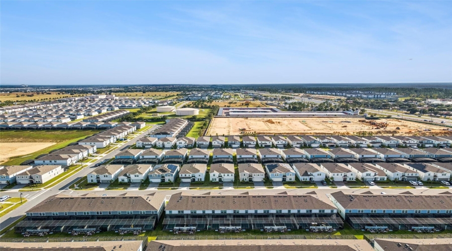 DAVENPORT, Florida 33897, 5 Bedrooms Bedrooms, ,4 BathroomsBathrooms,Residential,For Sale,LANA,0,MFRO6357667