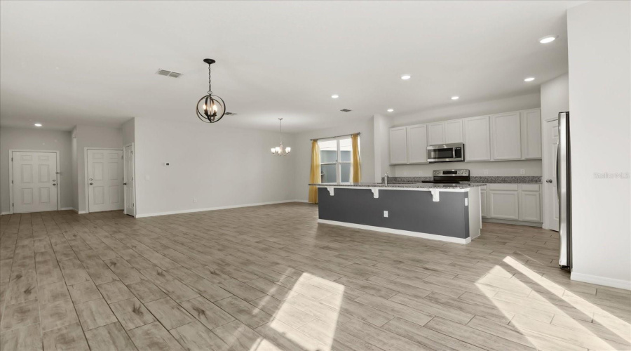 DAVENPORT, Florida 33896, 4 Bedrooms Bedrooms, ,2 BathroomsBathrooms,Residential,For Sale,ABERDEEN,0,MFRO6358760