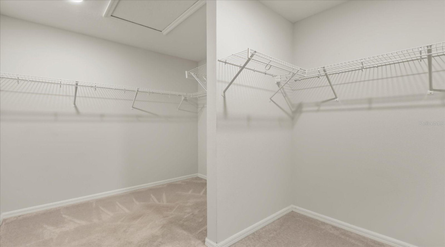 DAVENPORT, Florida 33896, 4 Bedrooms Bedrooms, ,2 BathroomsBathrooms,Residential,For Sale,ABERDEEN,0,MFRO6358760