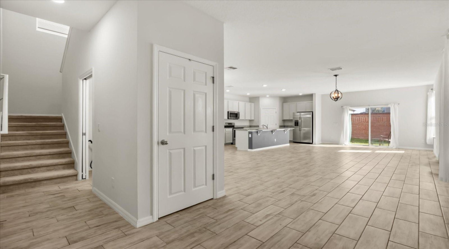 DAVENPORT, Florida 33896, 4 Bedrooms Bedrooms, ,2 BathroomsBathrooms,Residential,For Sale,ABERDEEN,0,MFRO6358760