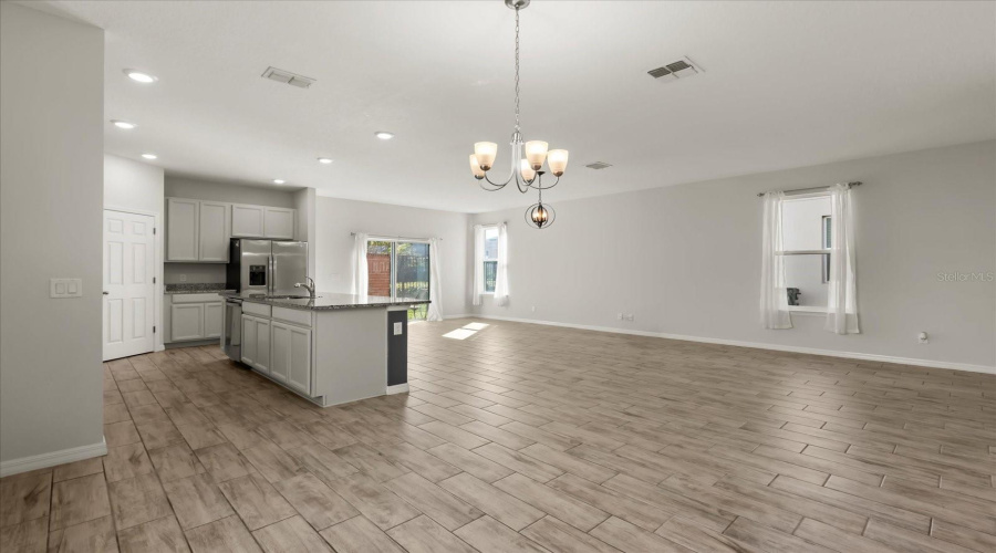 DAVENPORT, Florida 33896, 4 Bedrooms Bedrooms, ,2 BathroomsBathrooms,Residential,For Sale,ABERDEEN,0,MFRO6358760